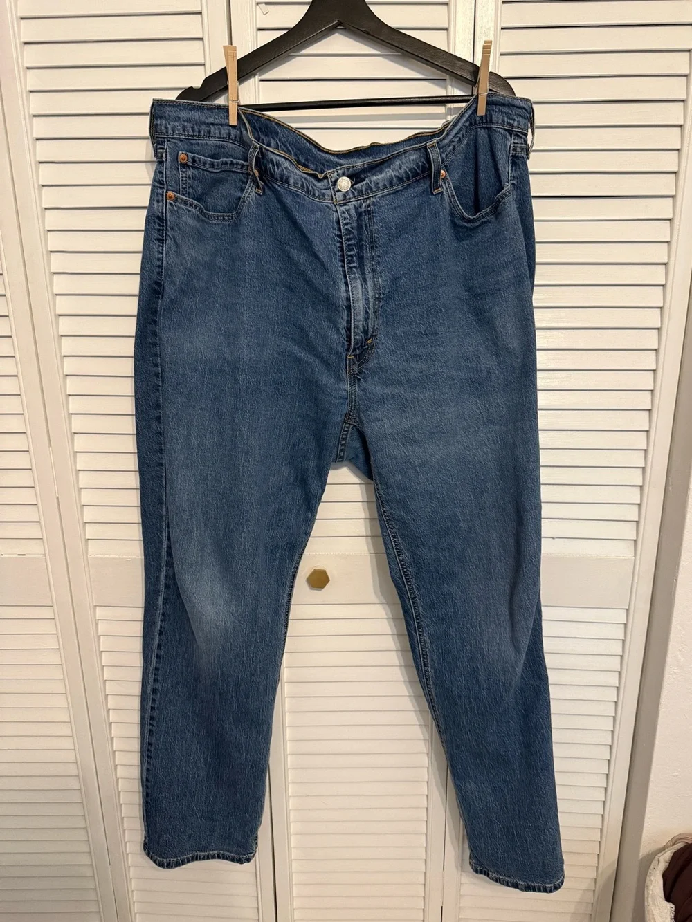 Levi’s Men's Classic Blue Denim Jeans - Casual Straight Fit
